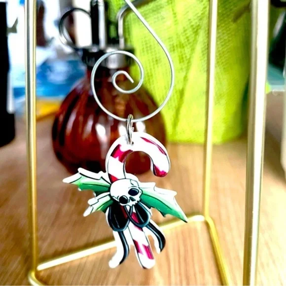 Skull Candy Cane Christmas Tree Ornament, Goth Xmas, NWT - Picture 1 of 5